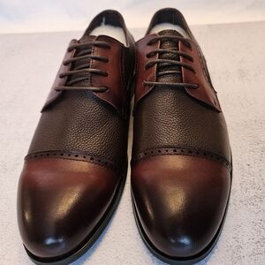 🍁NIB Size 7 Two Tone Derby Shoes For Men in Calf Leather, Product of Canada🍁